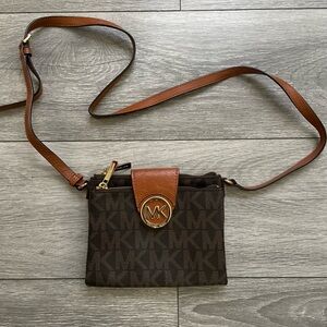 Brown Michael Kors crossbody bag